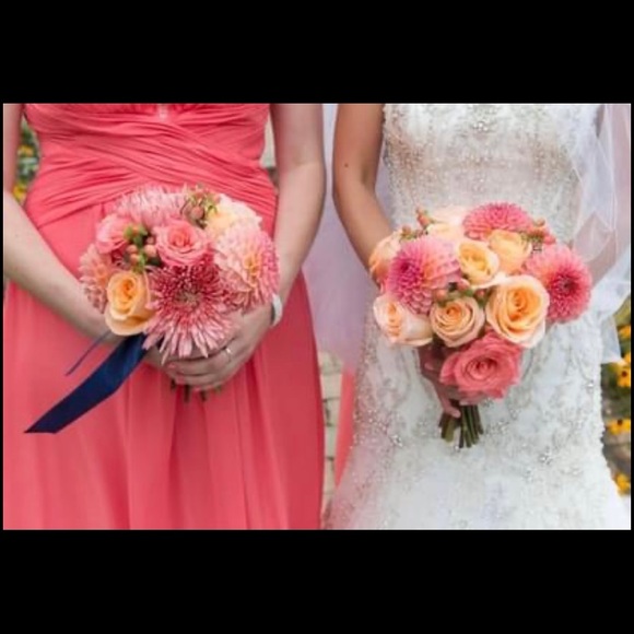 Bridesmaids dresses - Picture 2 of 2